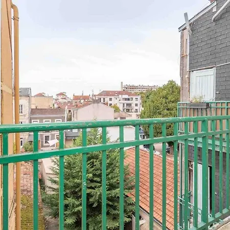 A Proximite De La Gare Lägenhet